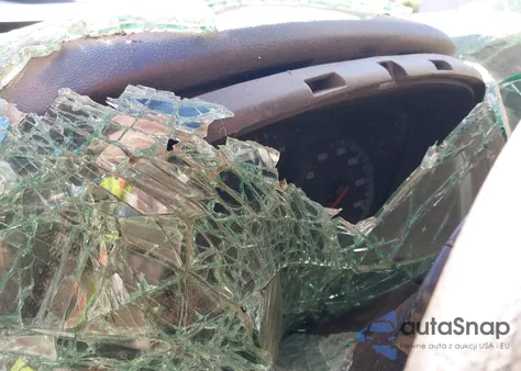 2020 Chevrolet Traverse Fwd Ls z USA, uszkodzony, nr VIN 1GNERFKW8LJ193245